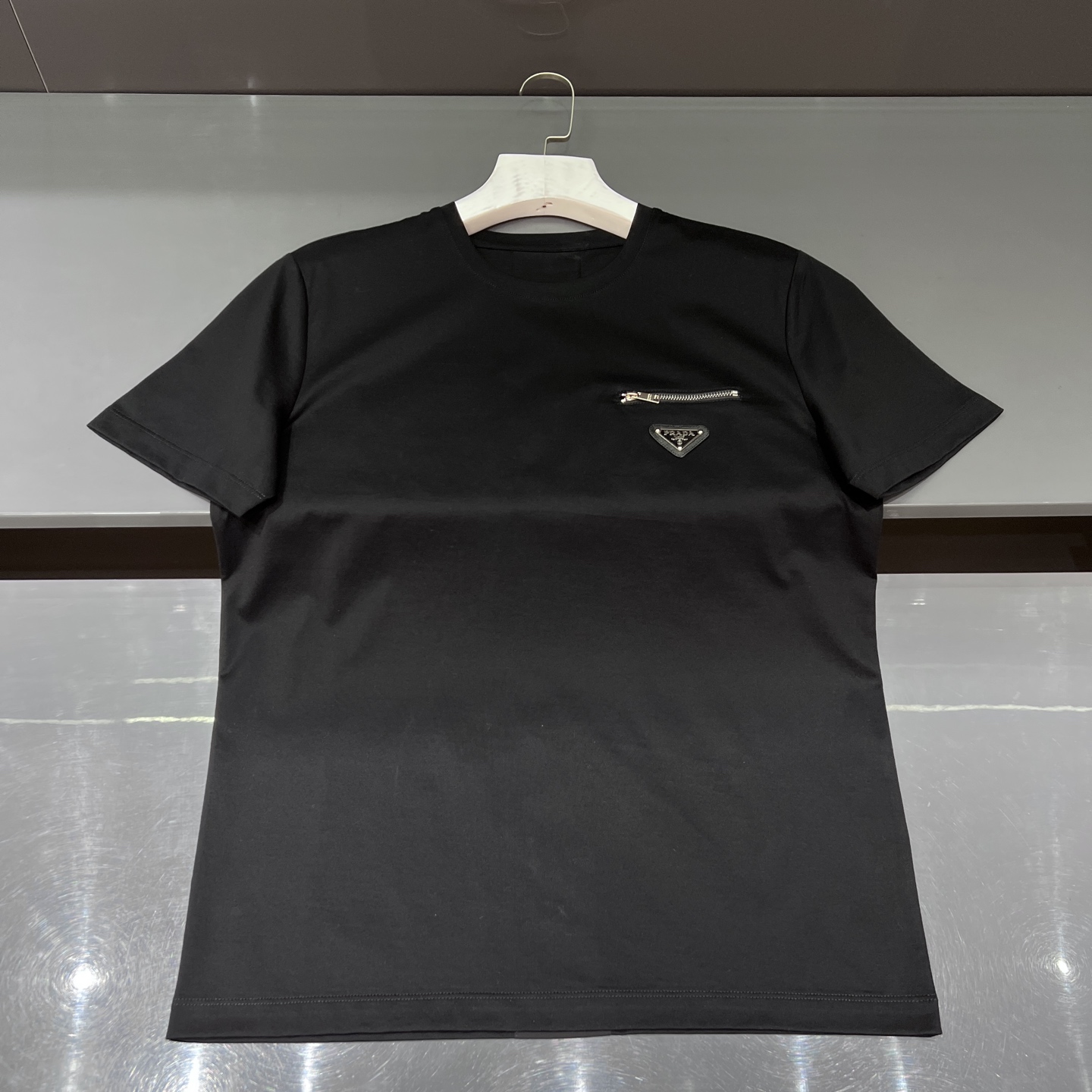 프라다 Prada 반팔 티셔츠