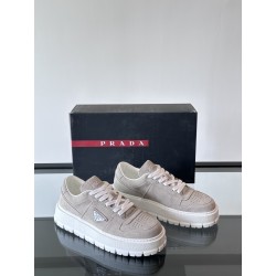 프라다 Prada 스니커즈