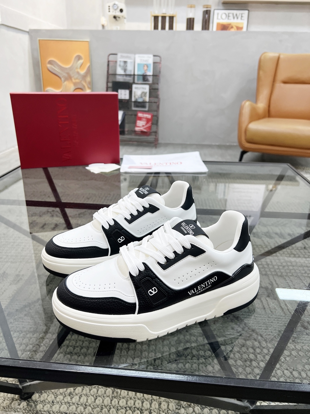 발렌티노 Valentino 스니커즈