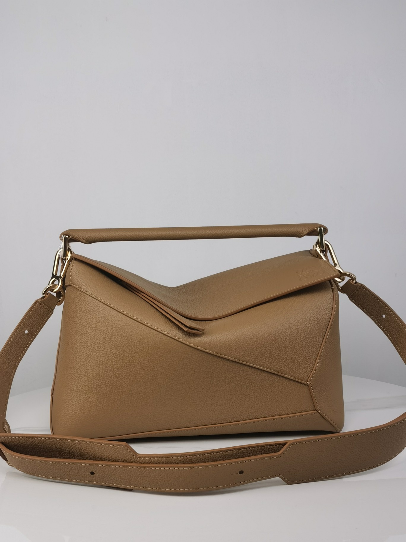 로에베 Loewe 3002b Puzzle Bag 29cm