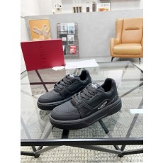 발렌티노 Valentino 스니커즈