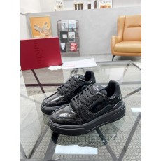 발렌티노 Valentino 스니커즈