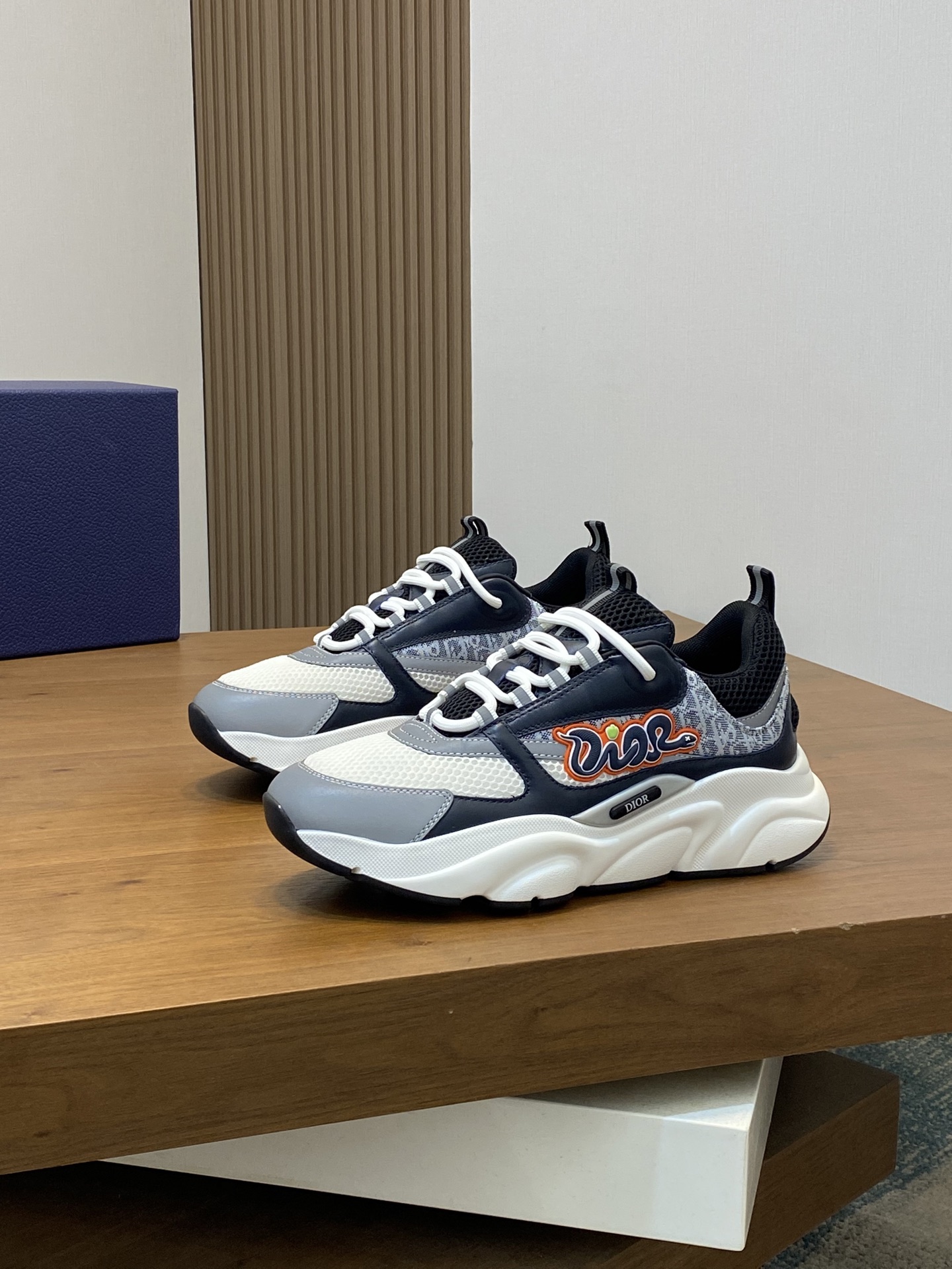 디올 Dior X DENINM 스니커즈