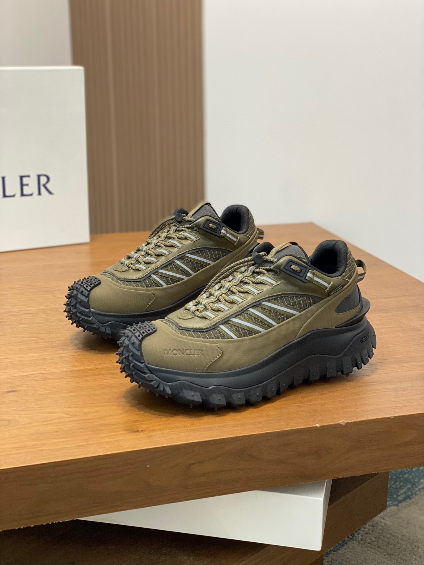 몽클레어 Moncler 스니커즈