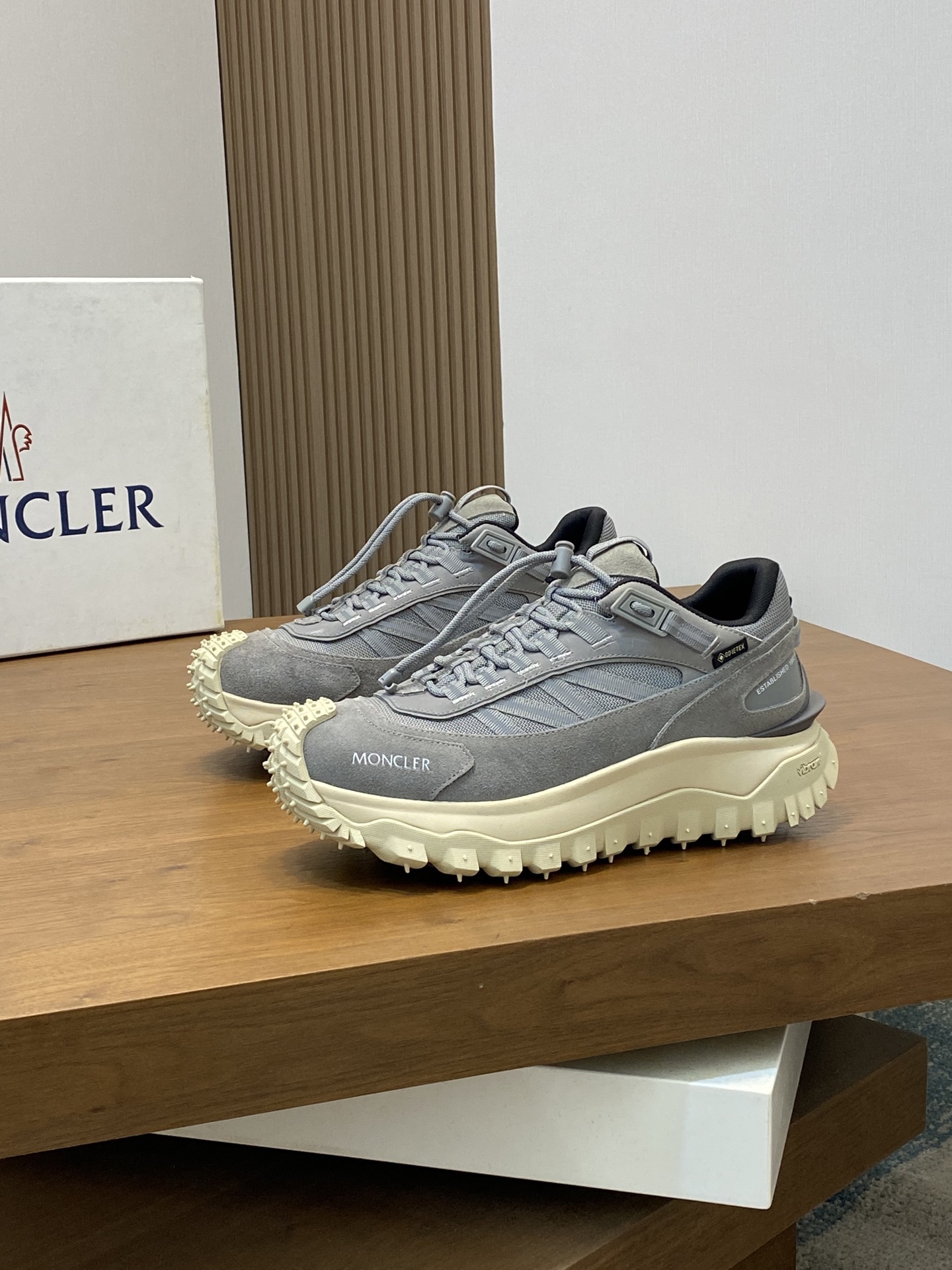 몽클레어 Moncler 스니커즈