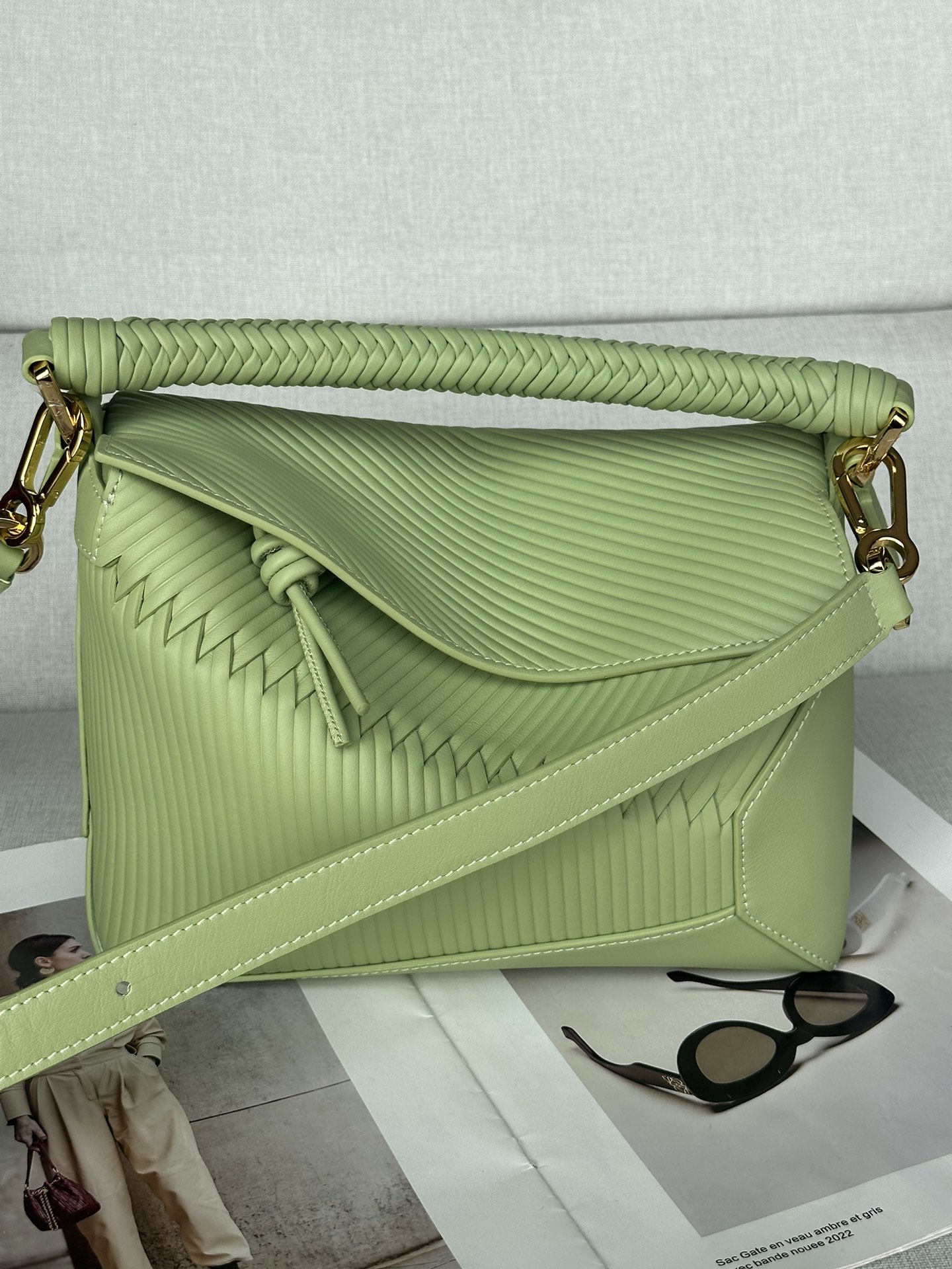 로에베 Loewe 3001A+ Puzzle Bag 24cm