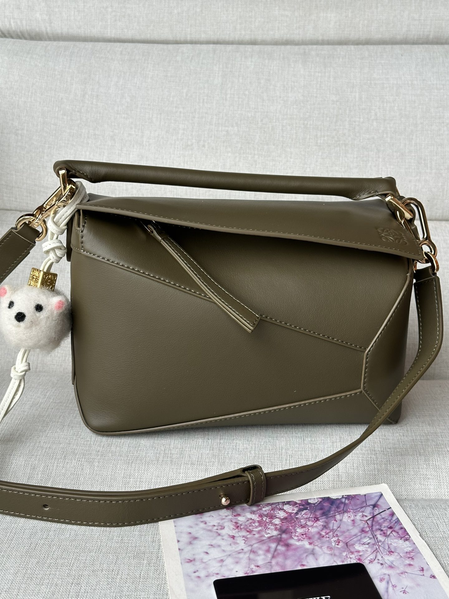 로에베 Loewe 3001b Puzzle Bag 24cm