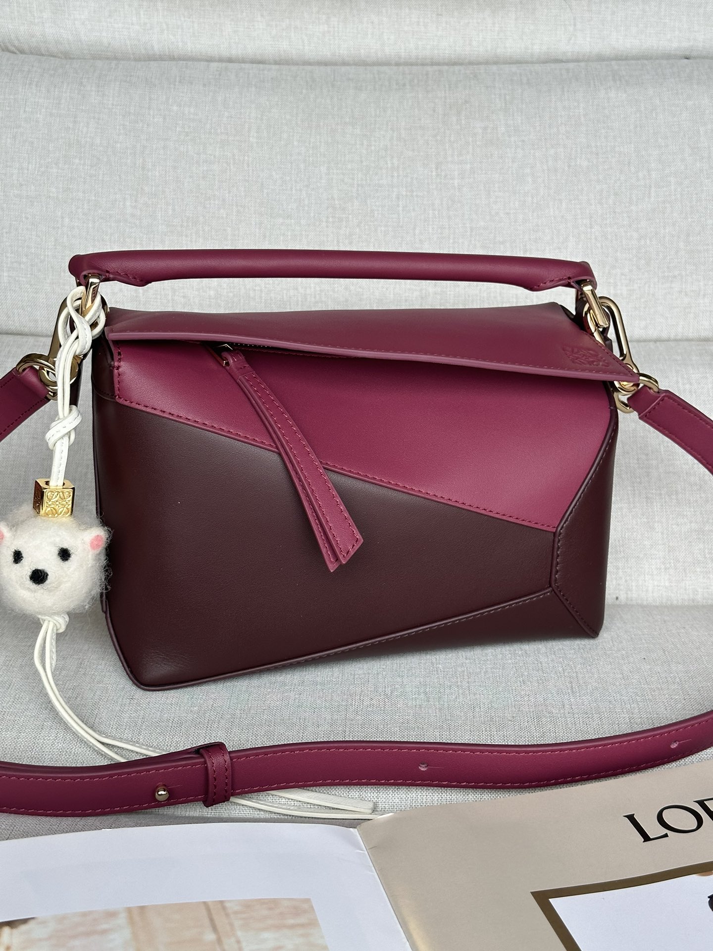 로에베 Loewe 3001b Puzzle Bag 24cm