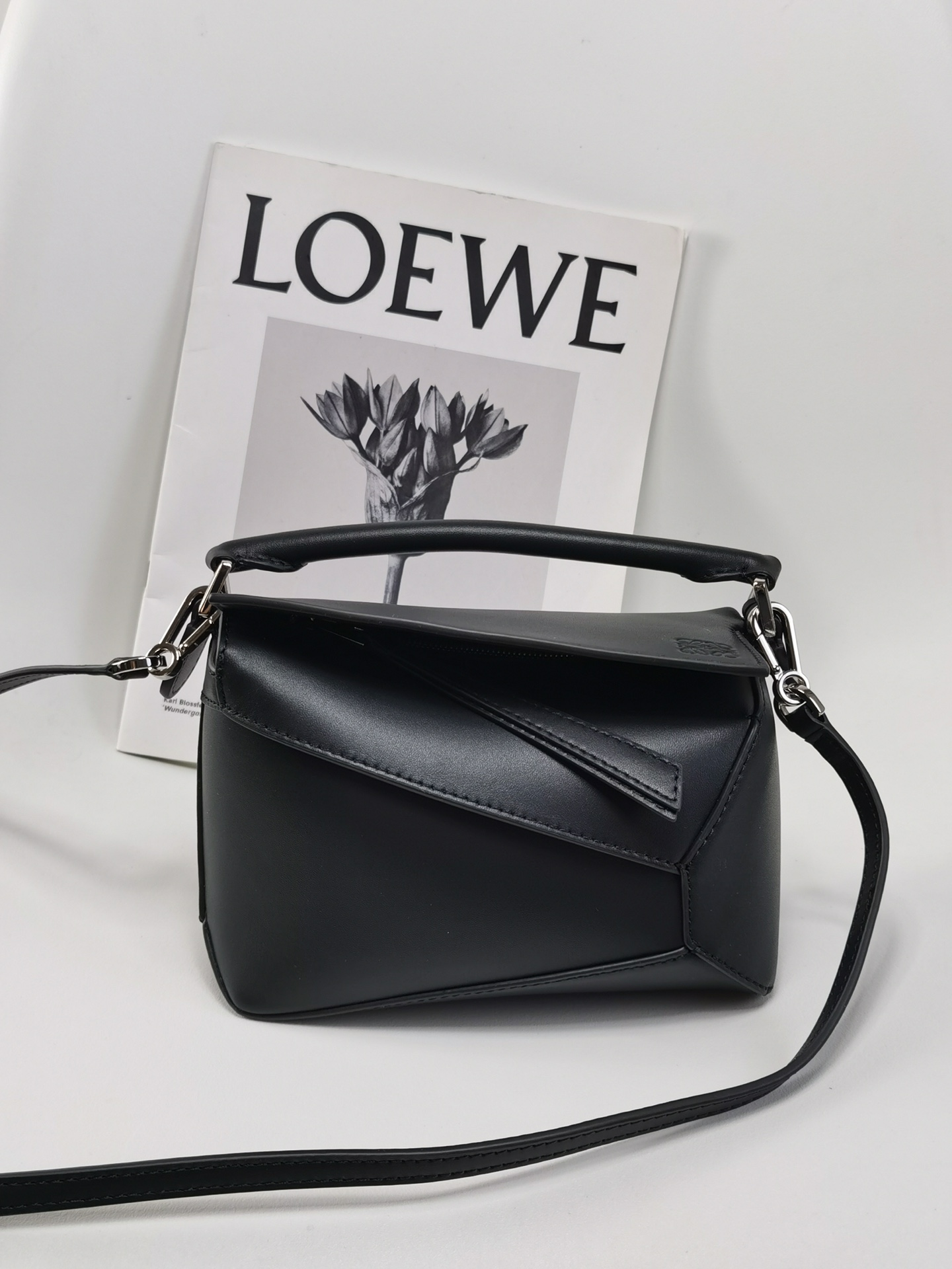 로에베 Loewe 3000A mini puzzle Bag 18cm