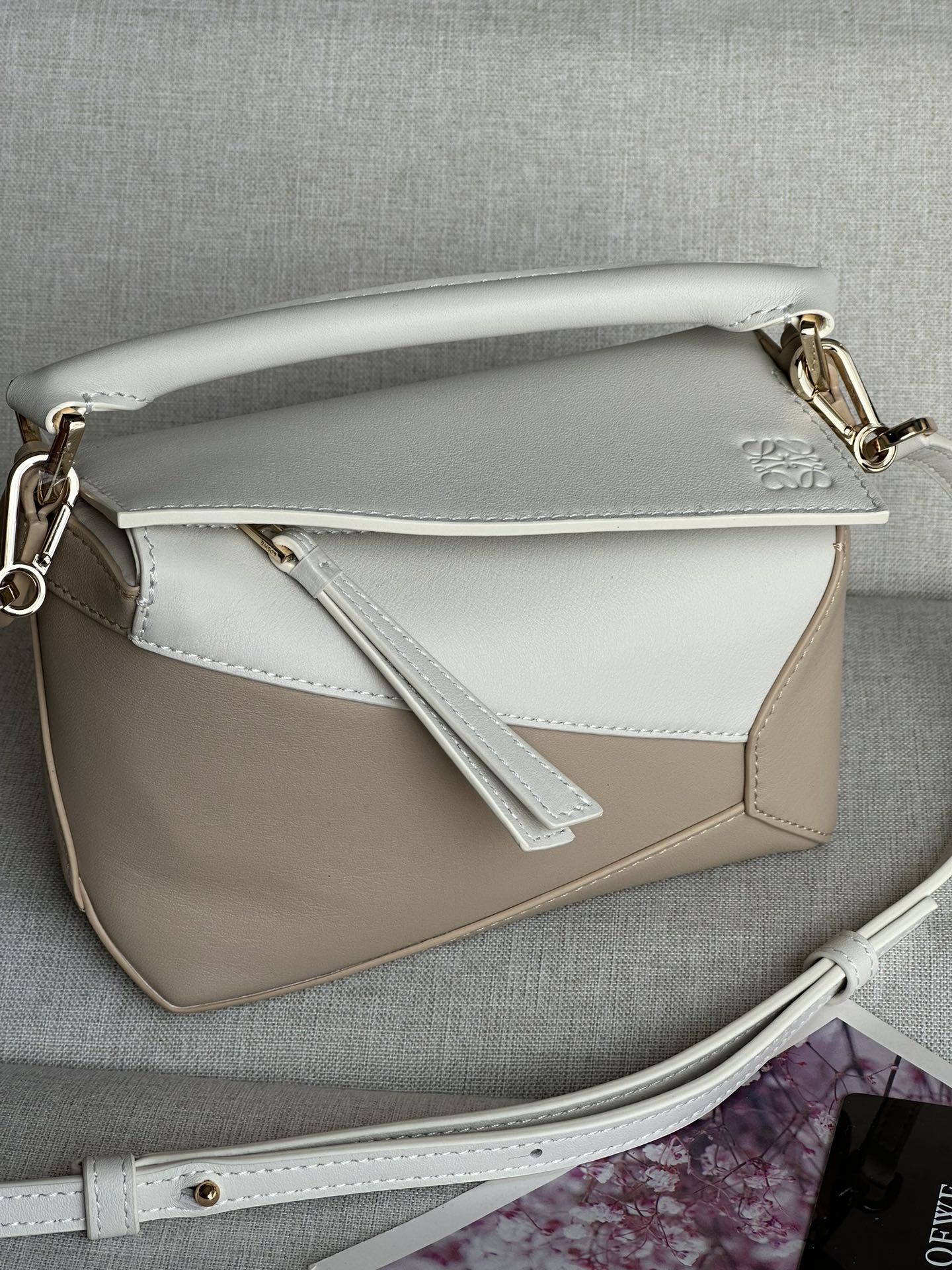 로에베 Loewe 3000B mini puzzle Bag 18cm