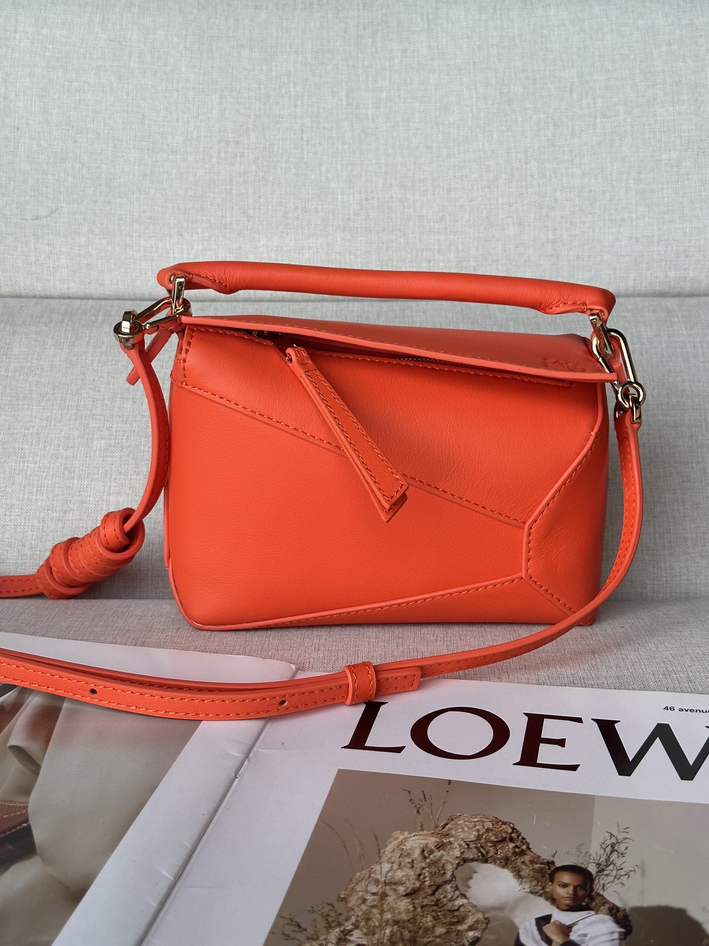 로에베 Loewe 3000B mini puzzle Bag 18cm