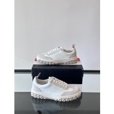 톰브라운 Thom Browne 스니커즈