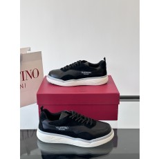 발렌티노 Valentino 스니커즈