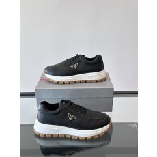 프라다 Prada 스니커즈