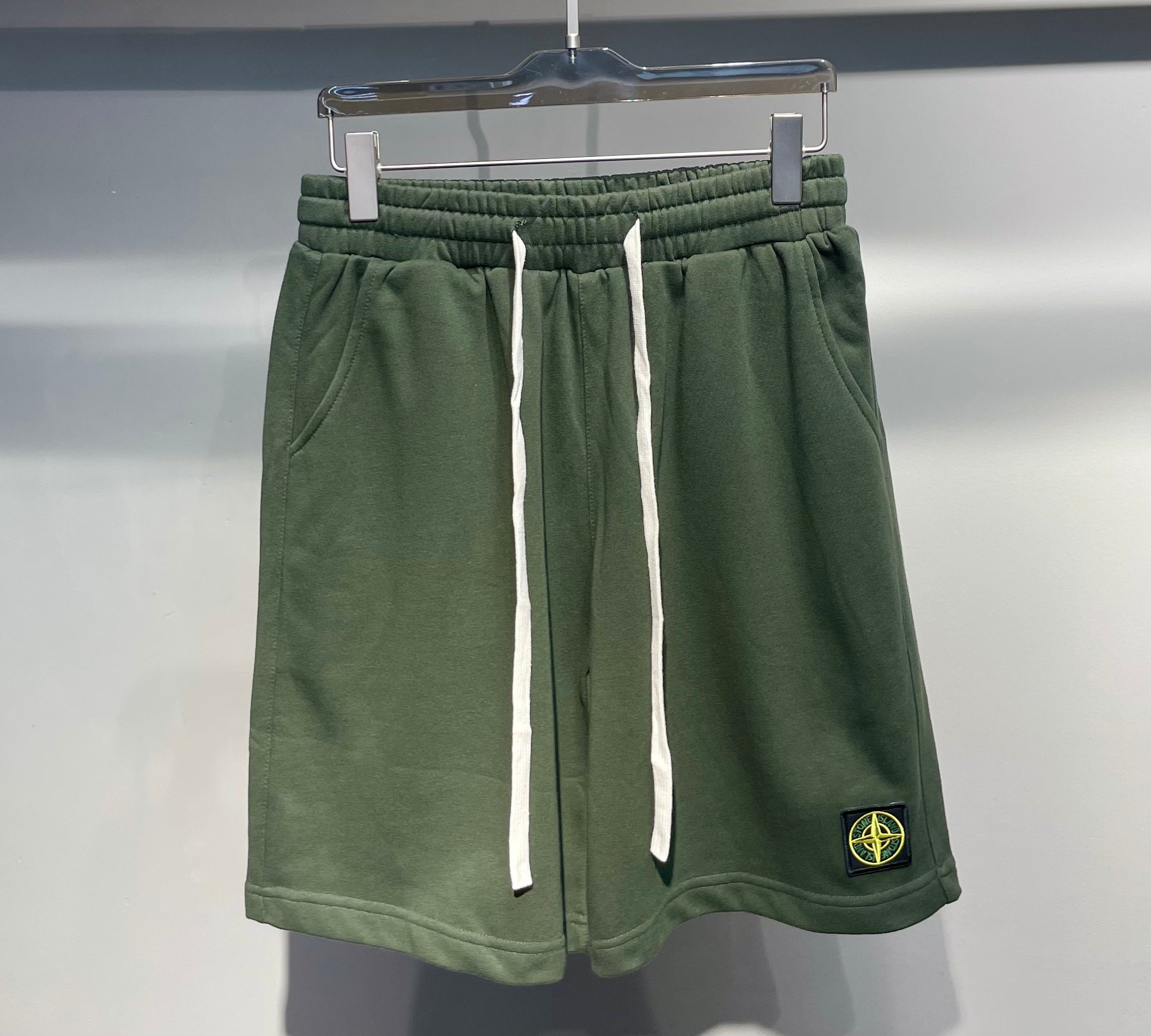 스톤아일랜드 Stone Island 반바지