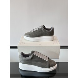 Alexander McQueen 스니커즈