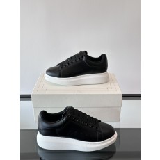 Alexander McQueen 스니커즈