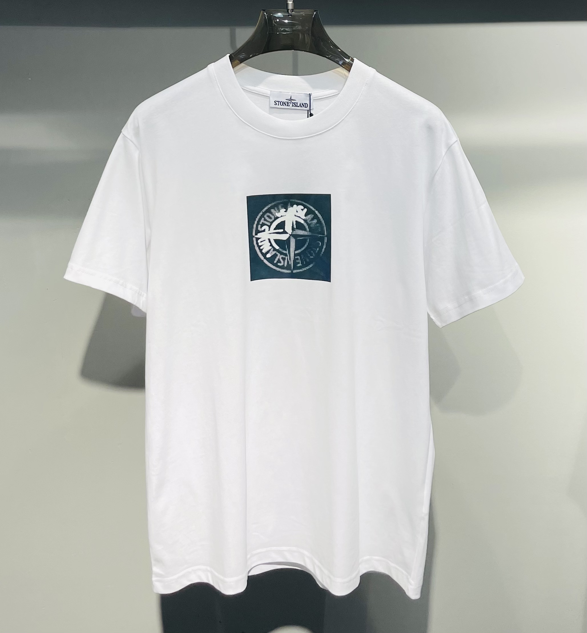 스톤아일랜드 Stone Island 반팔 티셔츠