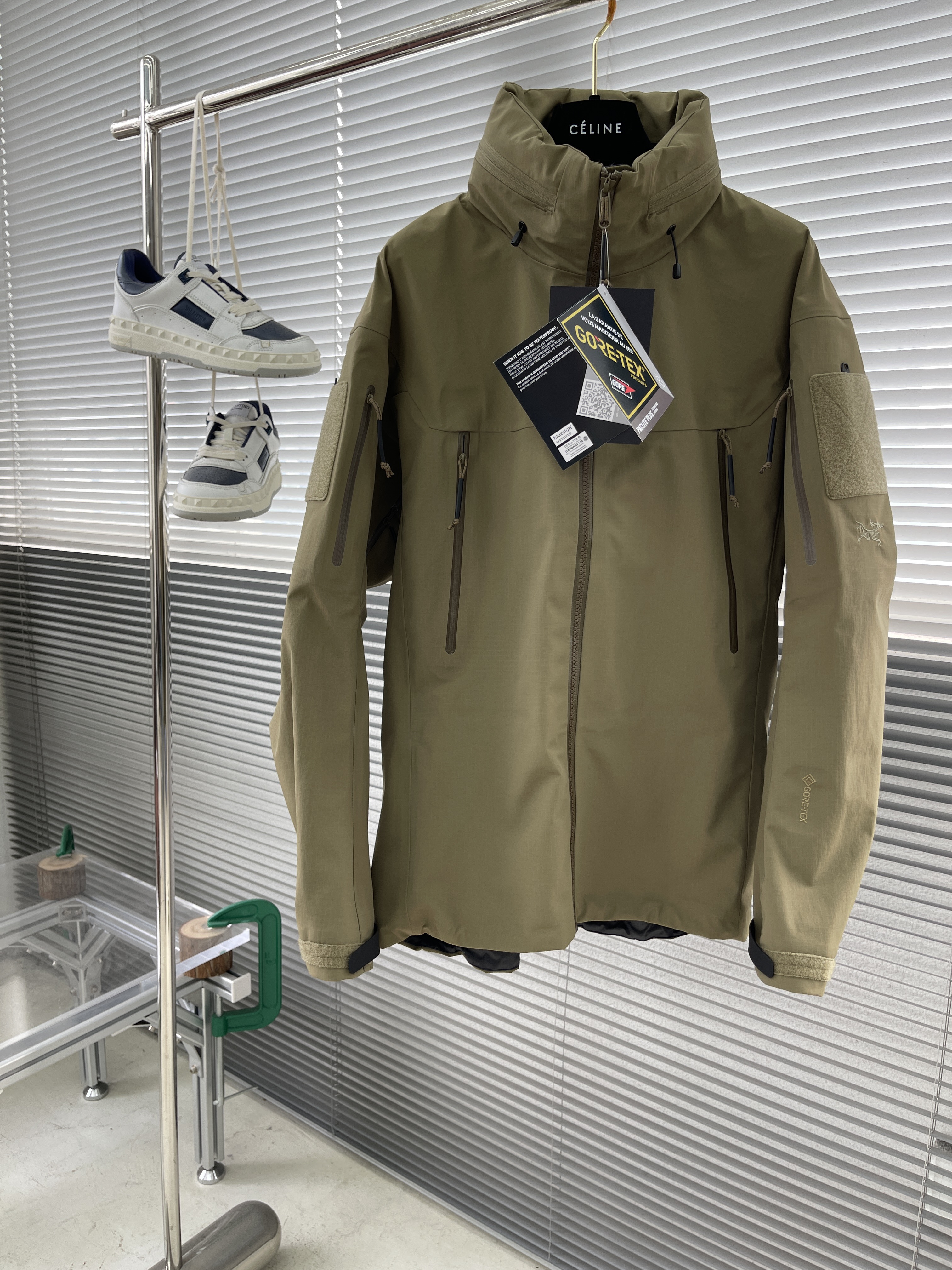 아크테릭스 ARC'TERYX 재킷