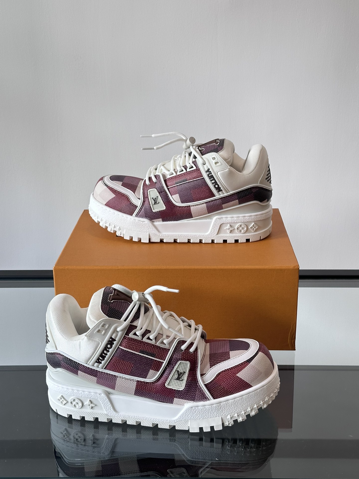 루이비통 LV TRAINER 스니커즈
