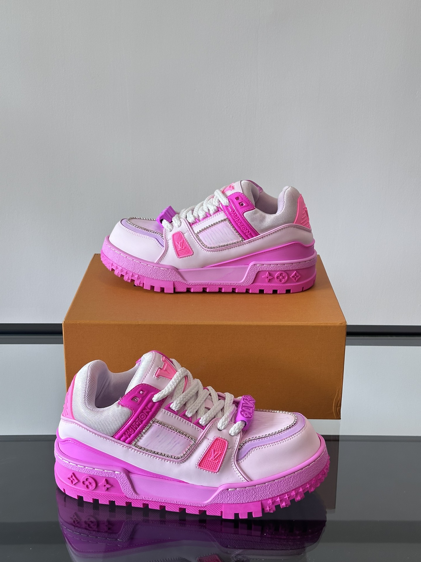 루이비통 LV TRAINER 스니커즈