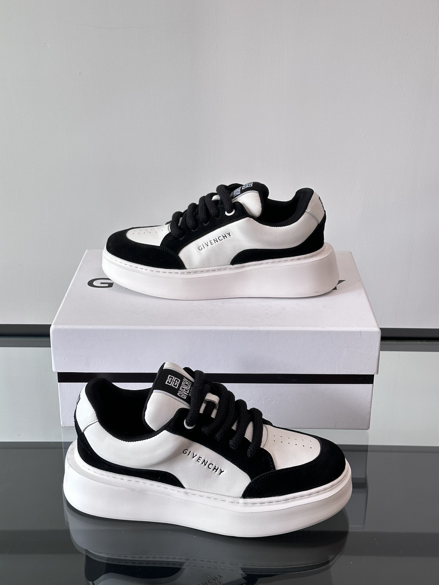 지방시 Givenchy 스니커즈