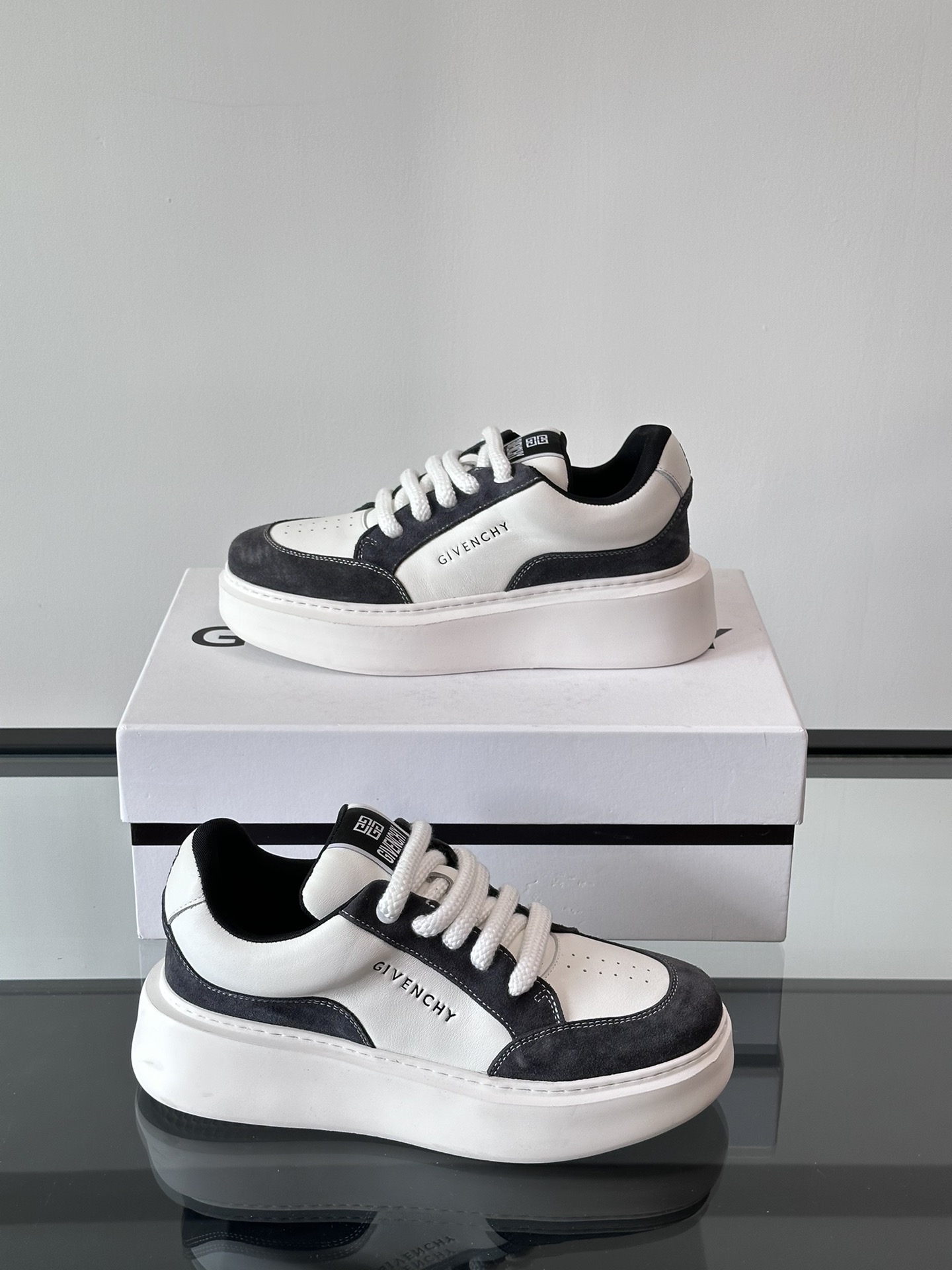 지방시 Givenchy 스니커즈