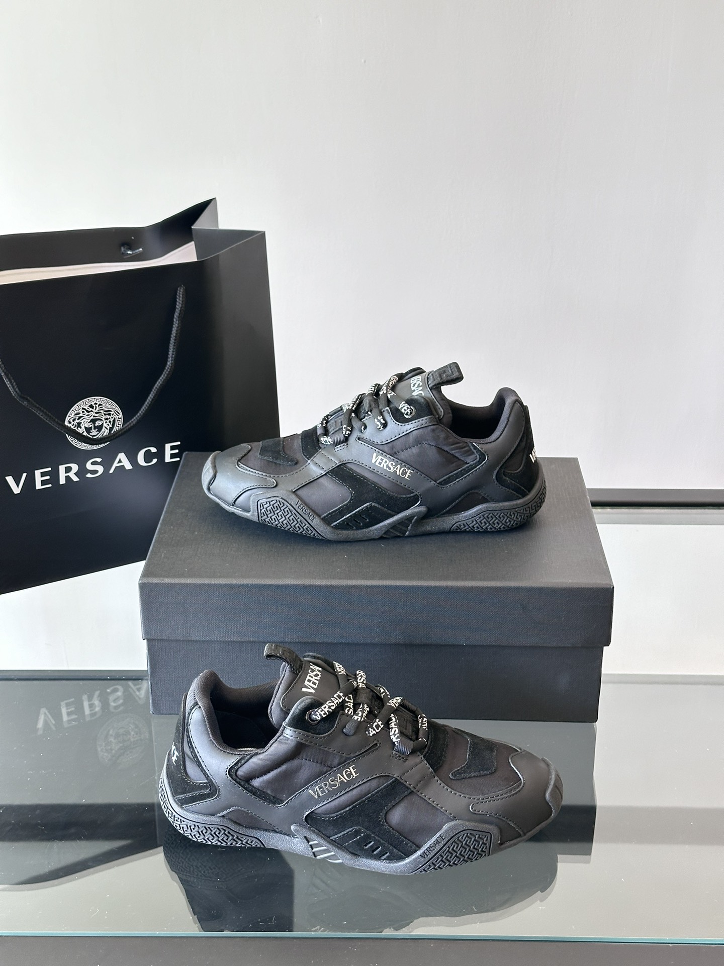 베르사체 Versace 스니커즈
