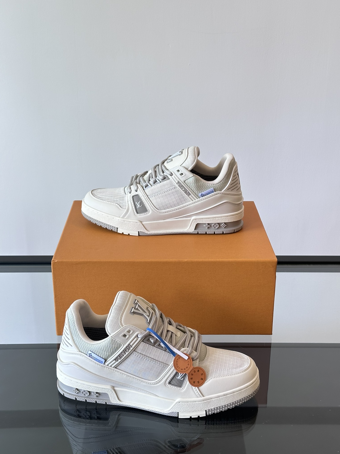 루이비통 LV TRAINER 스니커즈