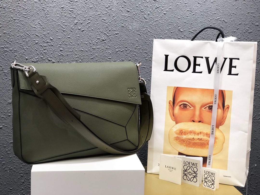 로에베 Loewe 36036 Puzzle Messenger Bag 37cm
