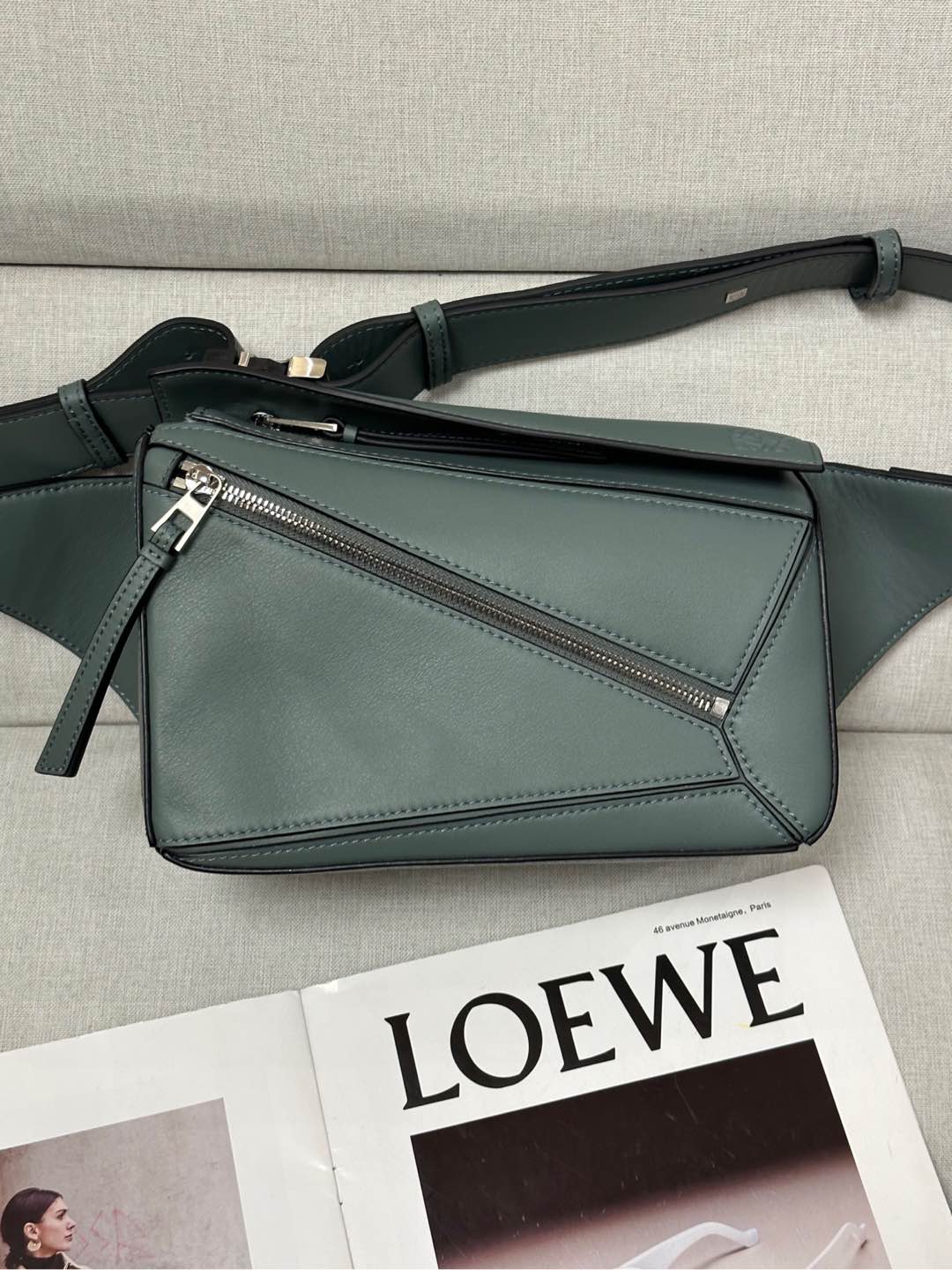 로에베 Loewe 6001 Puzzle 벨트 백 24cm