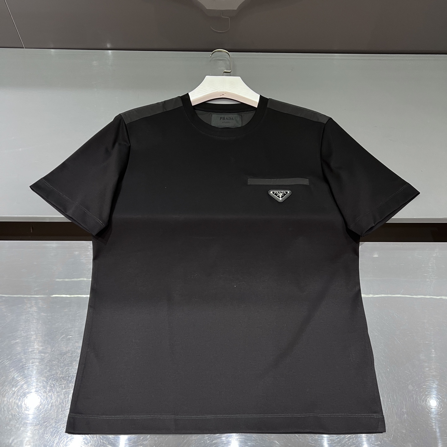 프라다 Prada 반팔 티셔츠