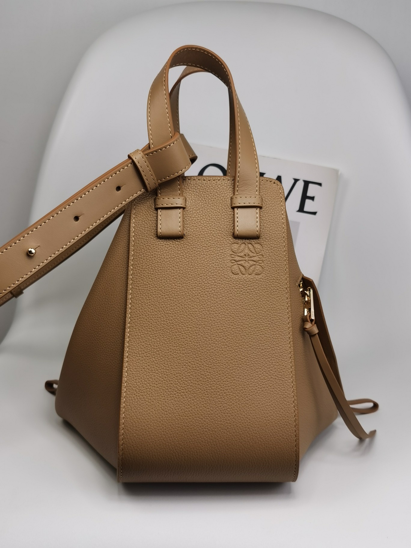 로에베 Loewe 3047 Hammock bag 26cm