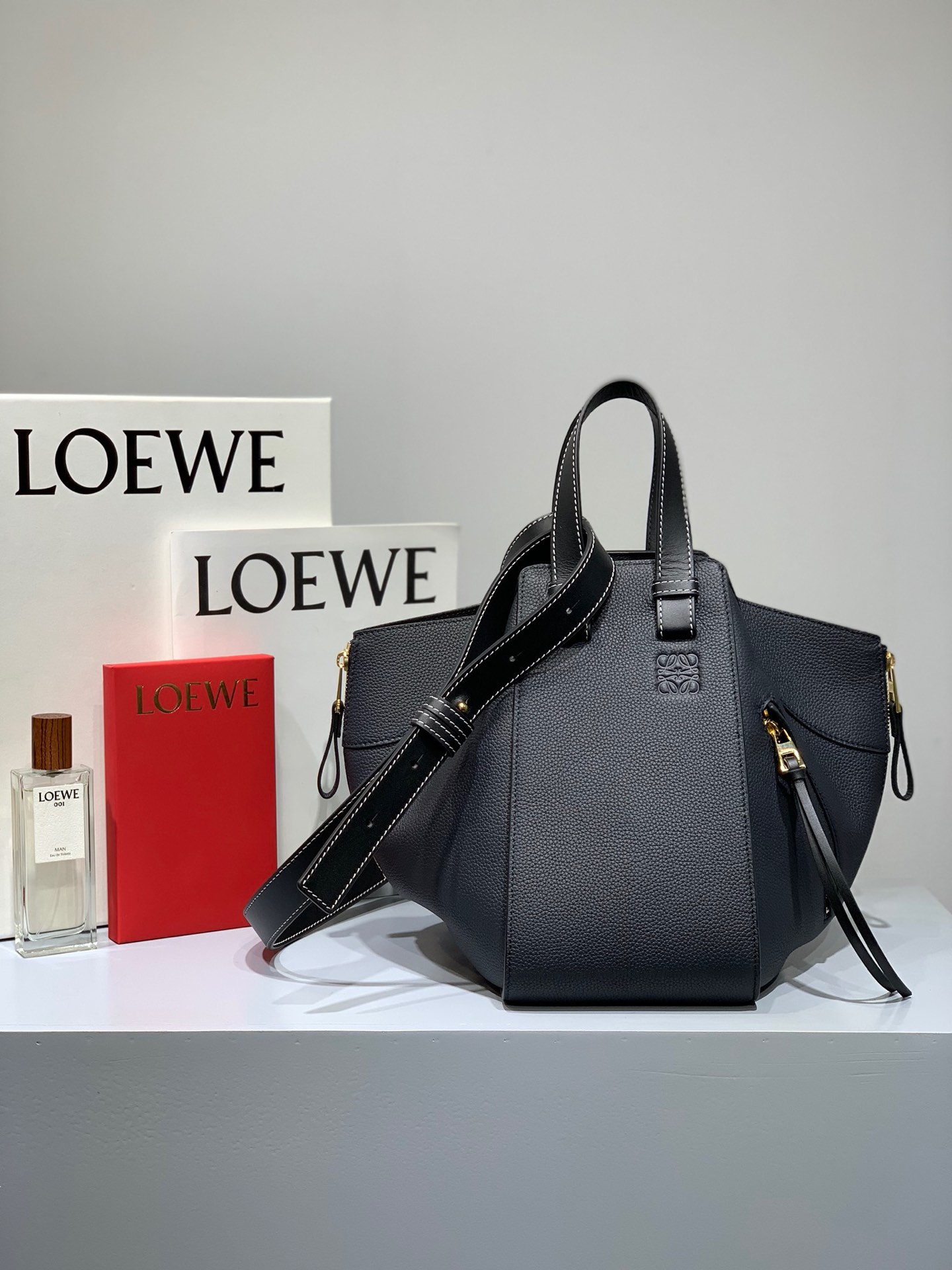 로에베 Loewe 3047 Hammock bag 26cm
