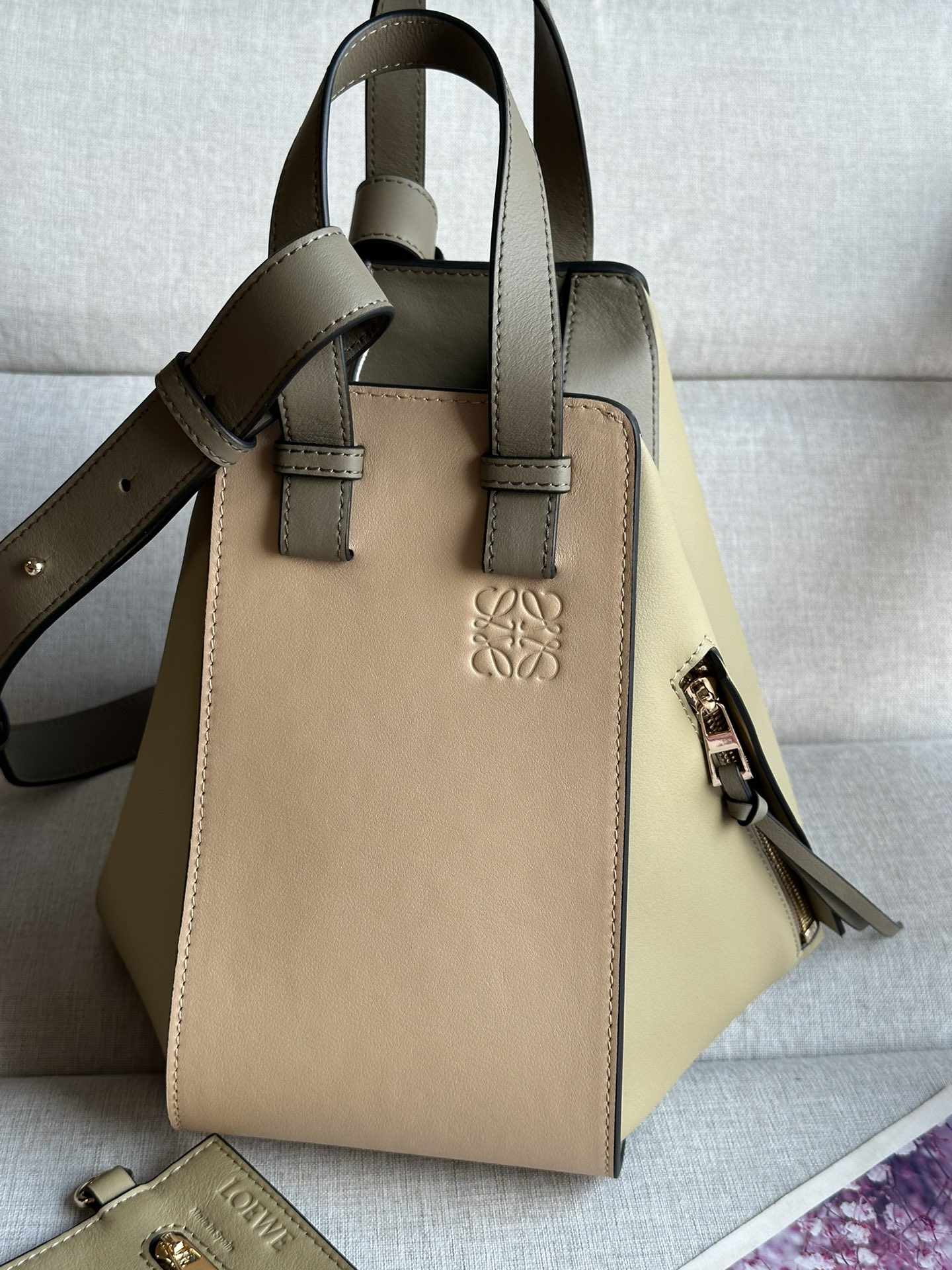 로에베 Loewe 3047 Hammock bag 26cm