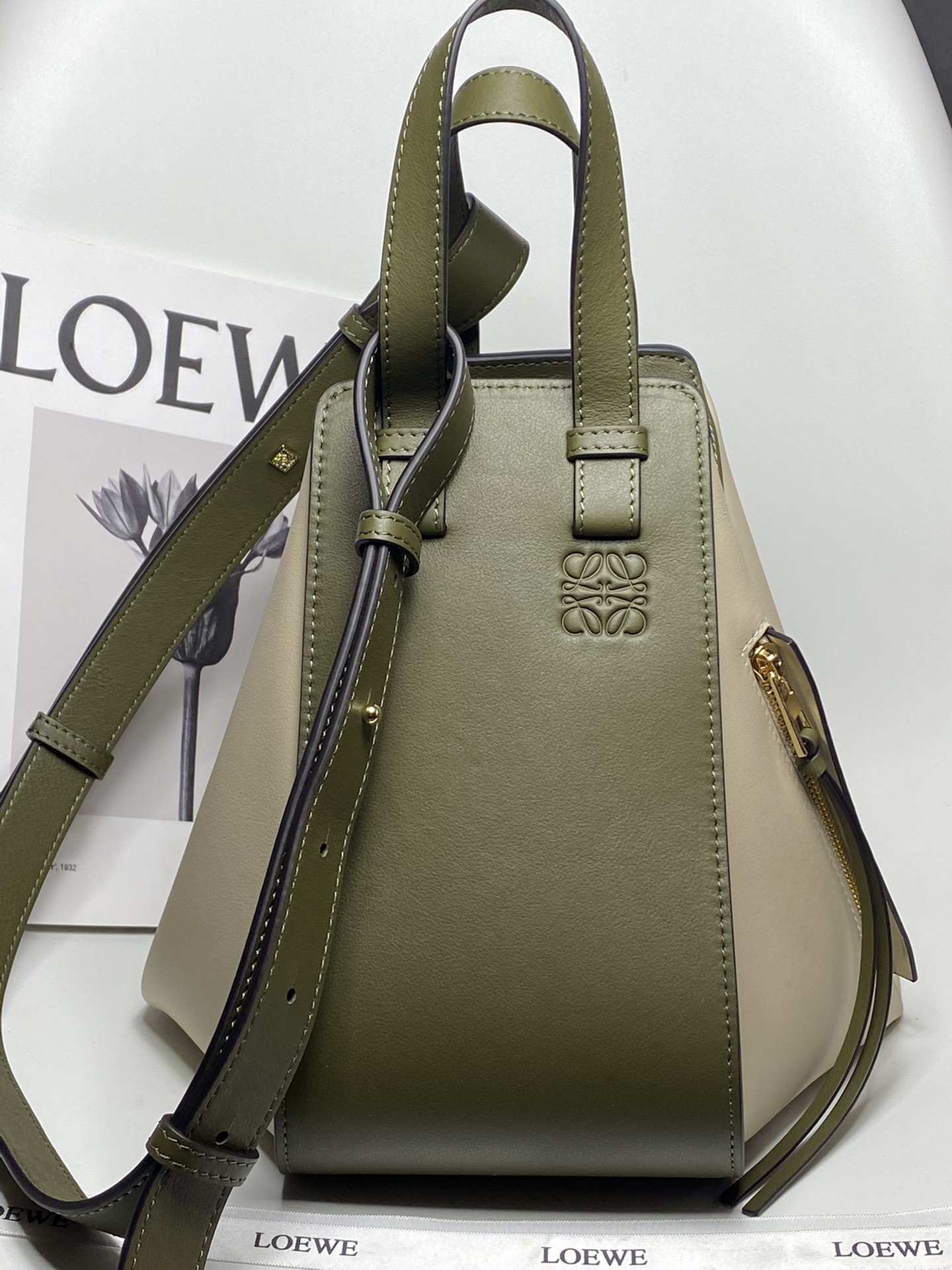 로에베 Loewe 3047 Hammock bag 26cm