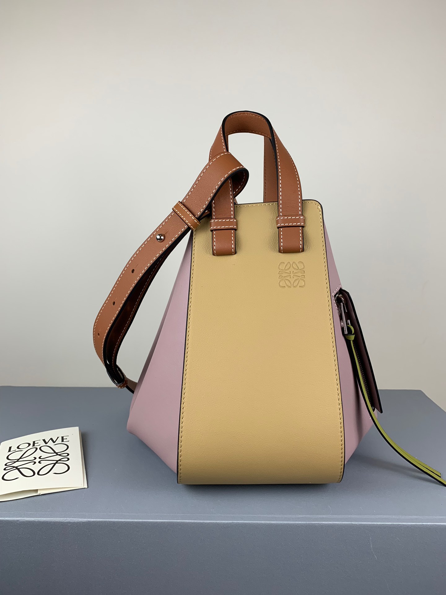 로에베 Loewe 3047 Hammock bag 26cm