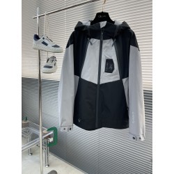 아크테릭스 ARC'TERYX 재킷
