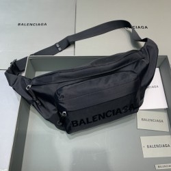 발렌시아가 Balenciaga 180613 Wheel Logo 벨트 백
