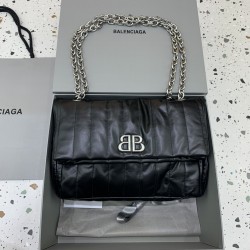 발렌시아가 Balenciaga Monaco Small Quilted Chain Bag Black 27.9cm