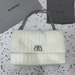 발렌시아가 Balenciaga Monaco Large Chain Bag Quilted White 43.5cm