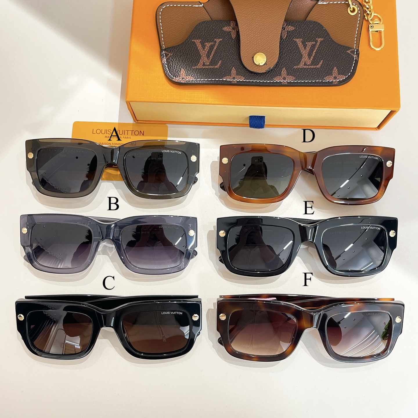 루이비통 Louis Vuitton Z1971 52口22-145