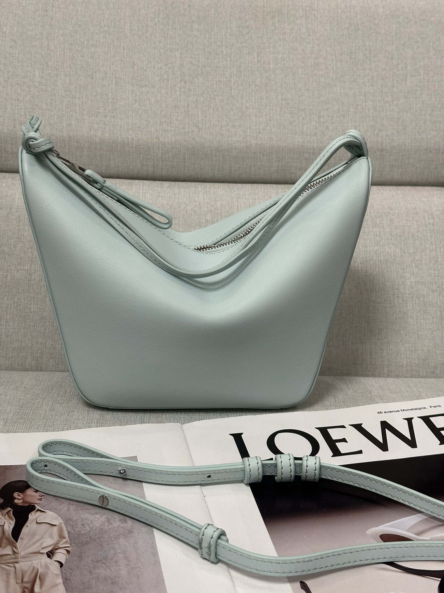 로에베 Loewe C923 Hammock hobo 28cm