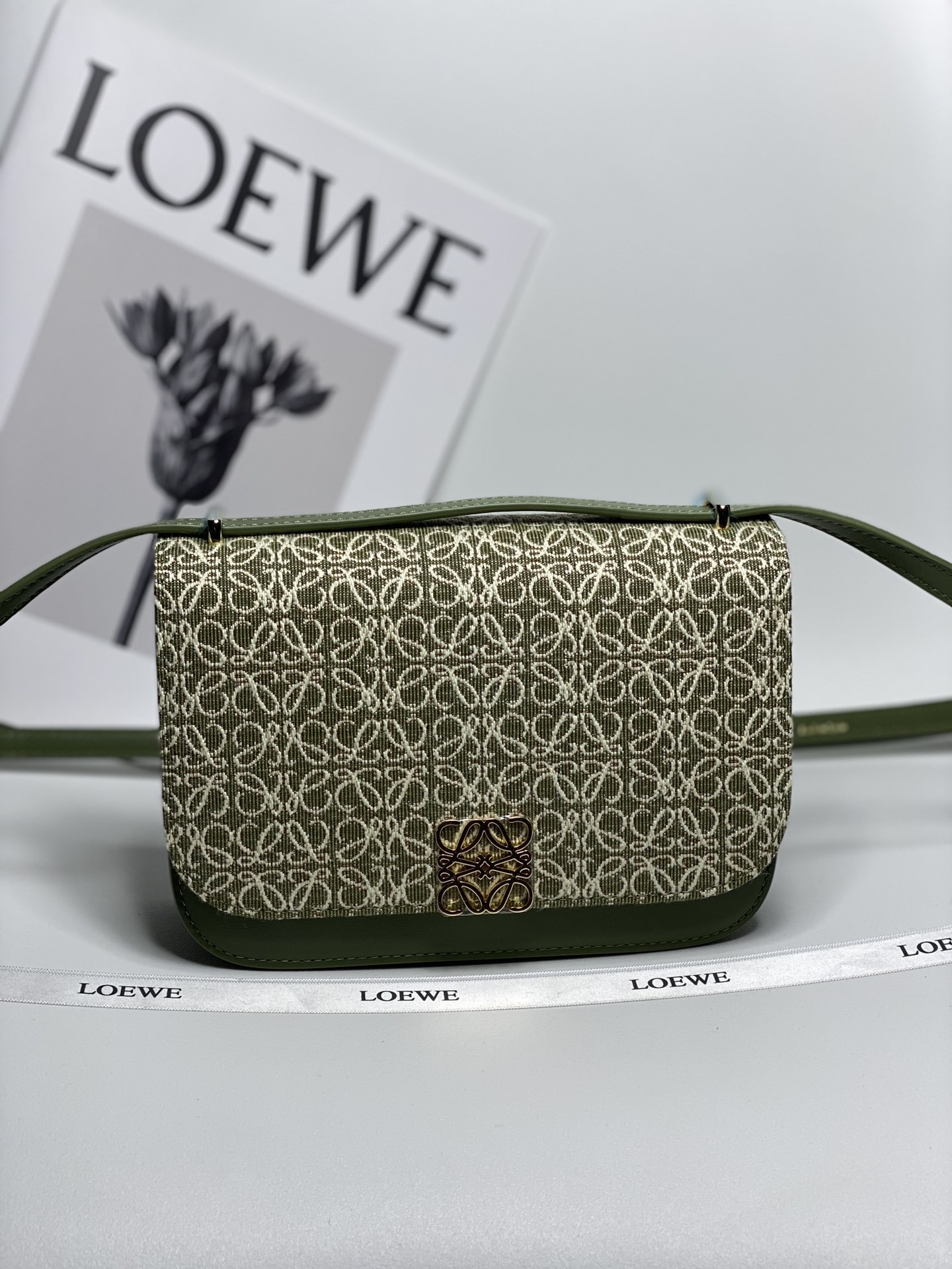 로에베 Loewe 5609 Small Goya anagram Bag 19cm