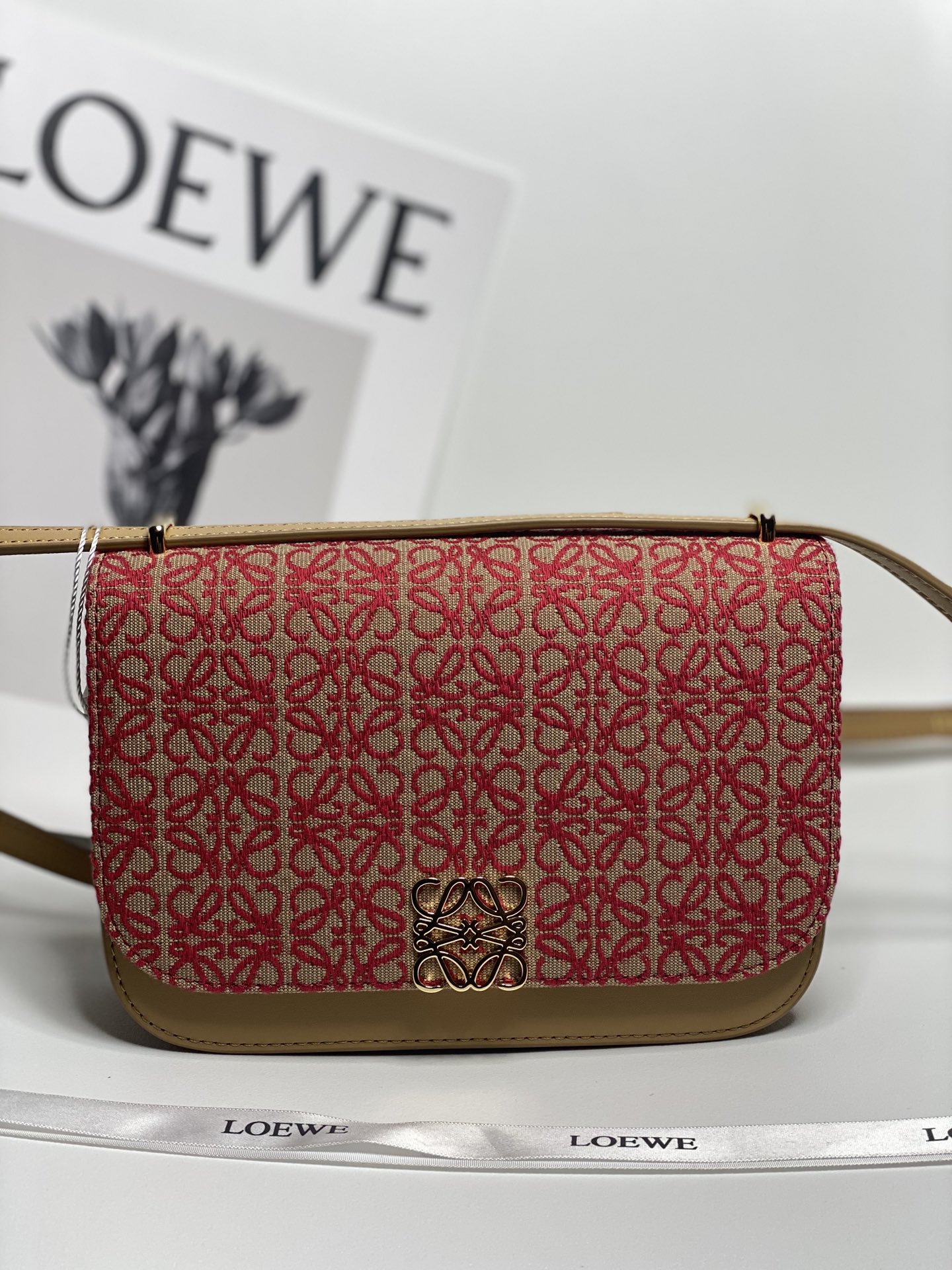 로에베 Loewe 5609 Small Goya anagram Bag 19cm