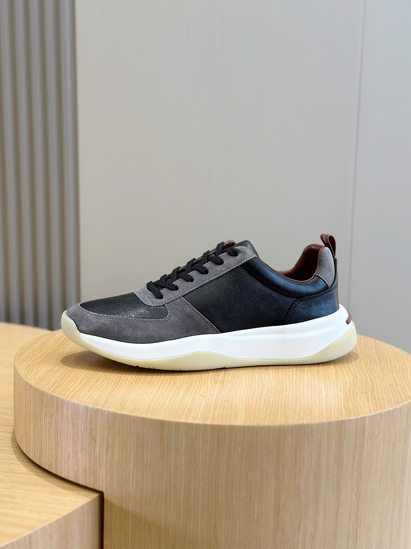 로로피아나 Loro Piana 스니커즈