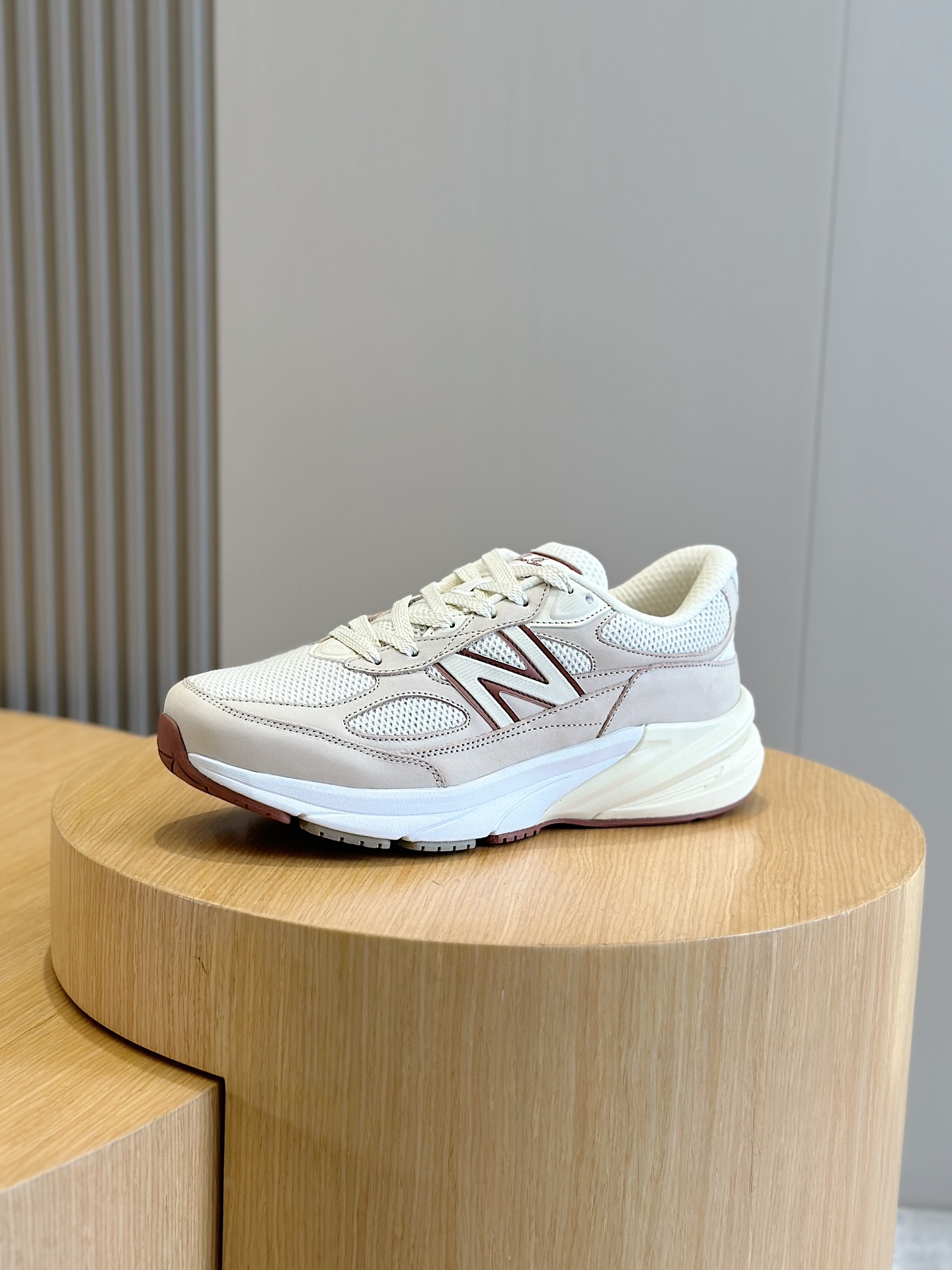 로로피아나 Loro Piana Newbalance 스니커즈