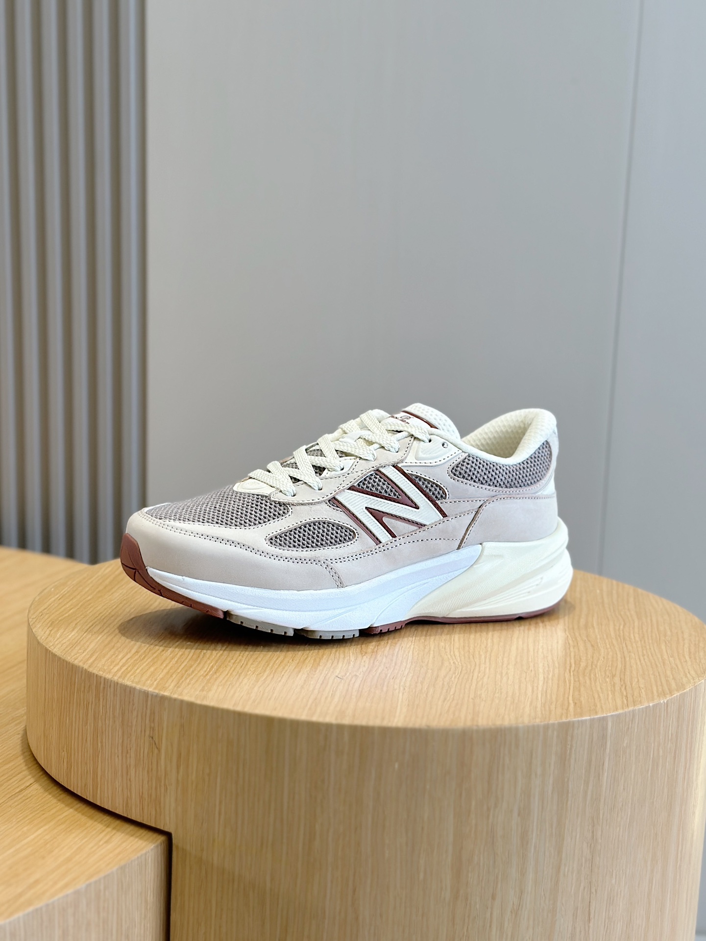 로로피아나 Loro Piana Newbalance 스니커즈