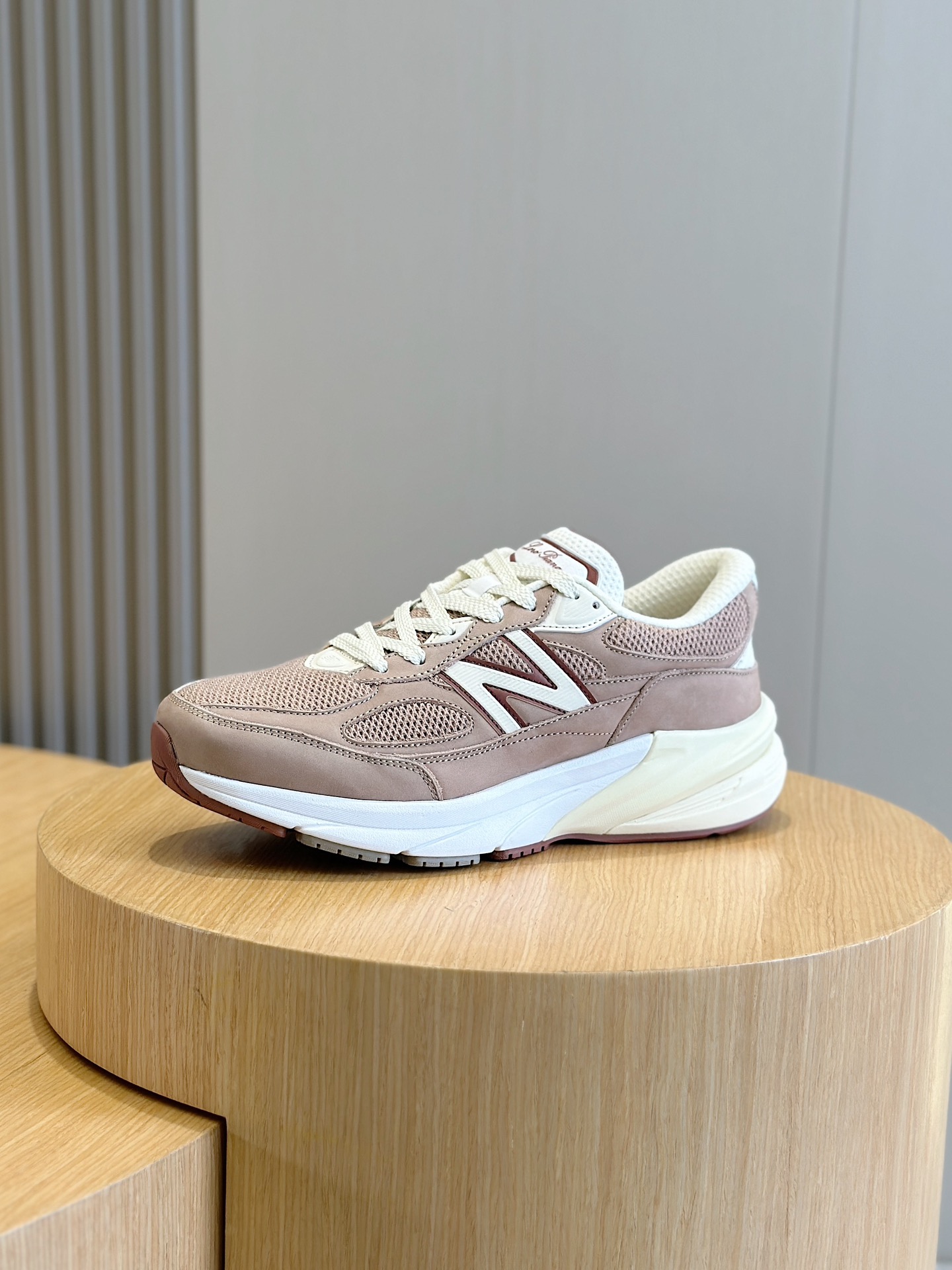 로로피아나 Loro Piana Newbalance 스니커즈