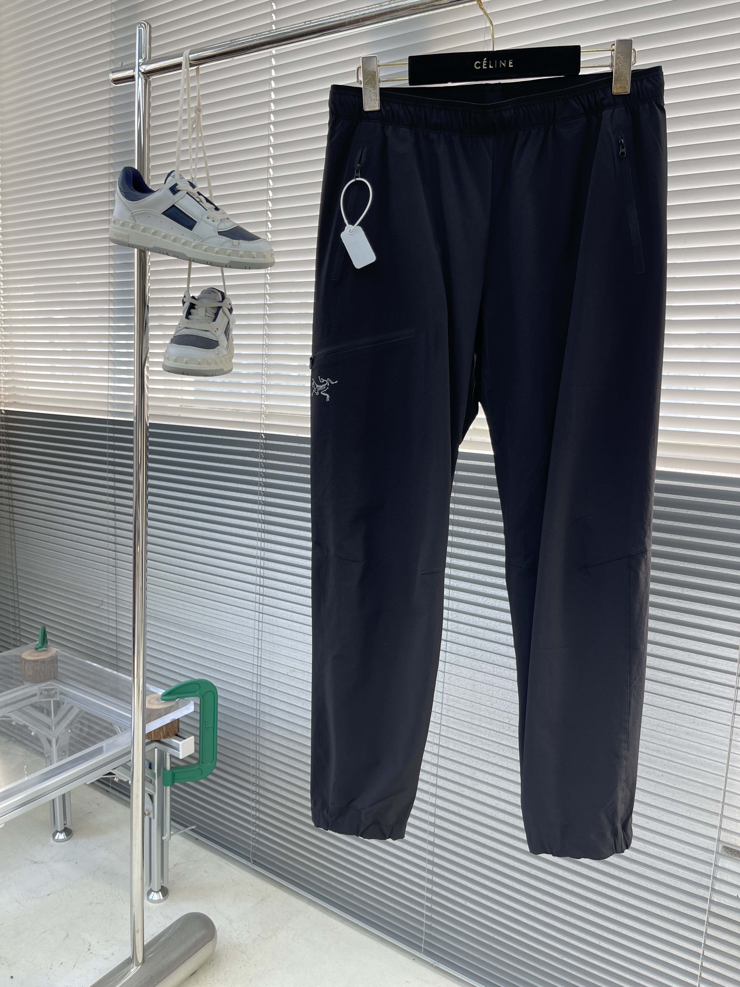 아크테릭스 ARC'TERYX 바지